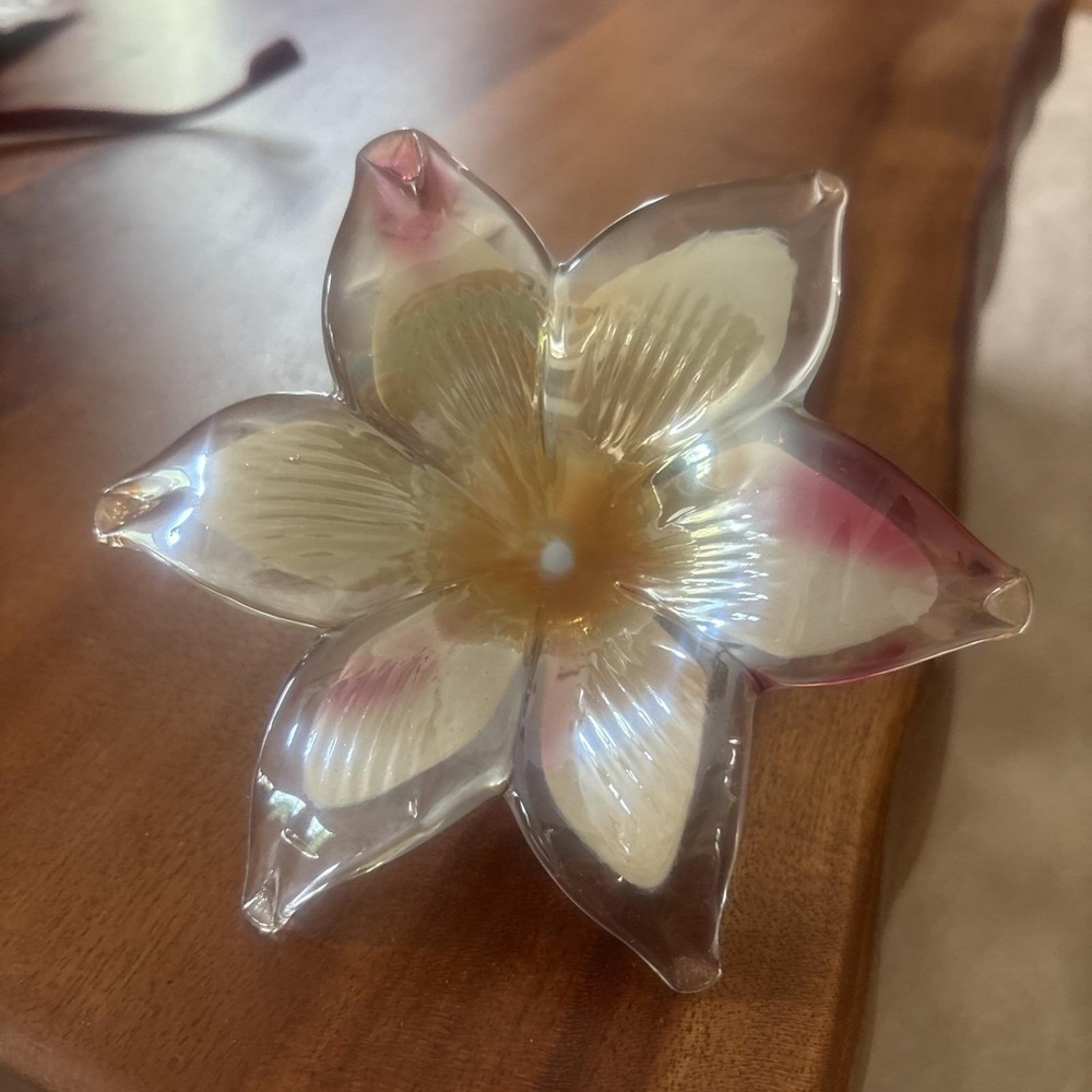 Gorgeous Vintage Murano Italy Hand Blown Glass Lily Flower with Spiral Stem